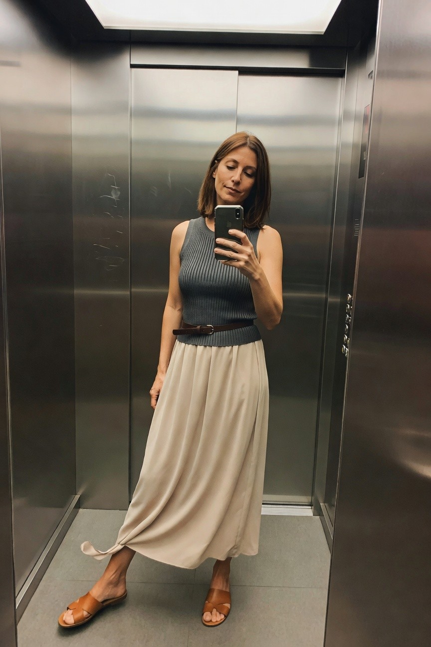 Sleeveless Knit Top With A Flowy Skirt